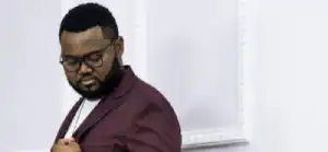 Dr. Duda - Thola (Ronald Enakadm Remix) Ft. Zodwa